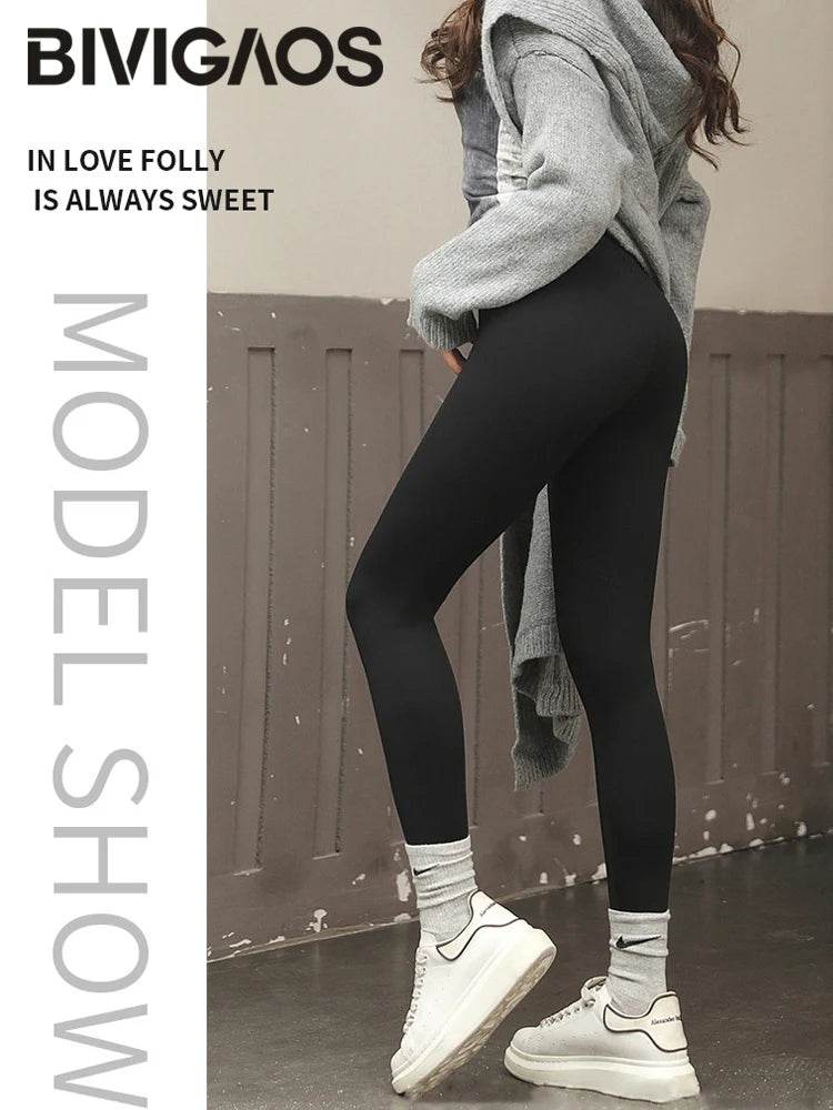 Women's Seamless Fleece-Lined Leggings - P12 Hub Europe