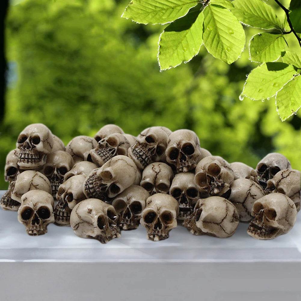 20Pcs Mini Skull Heads Collectable Halloween Gothic Skull Sculptures Creative Festival Theme Landscape Garden Potted Plant Decor - P12 Hub Europe