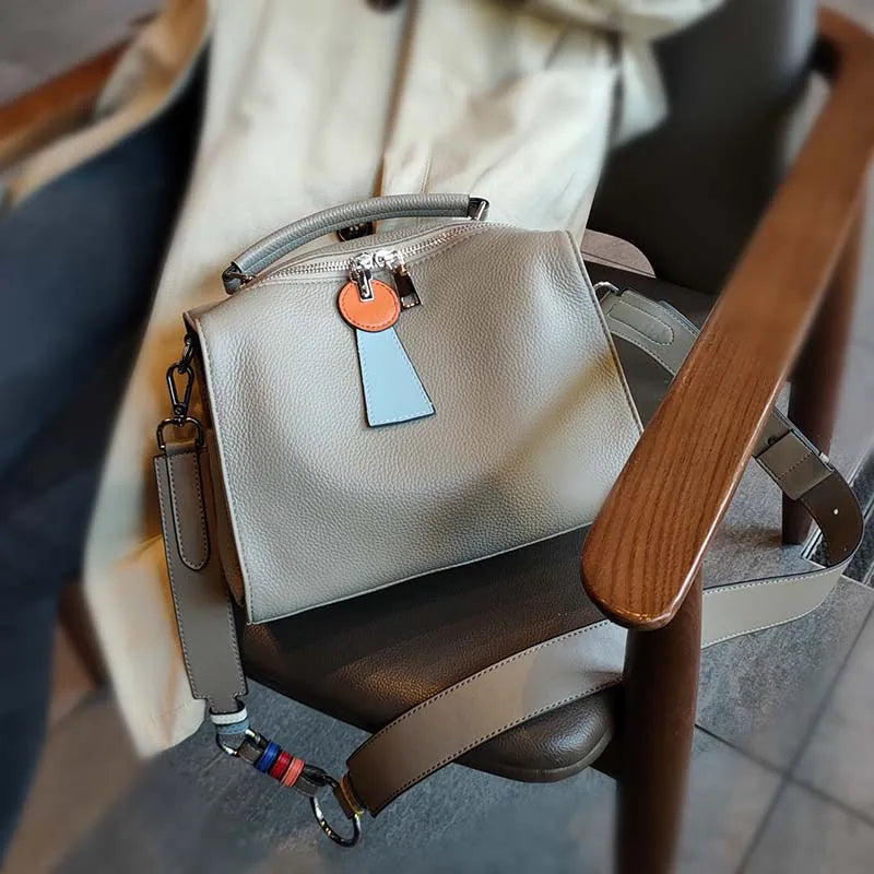 2025 geniune Leather women's handbags quality Boston Pillow bag fashion Commuter shoulder crossbody Doctor bag large capacity