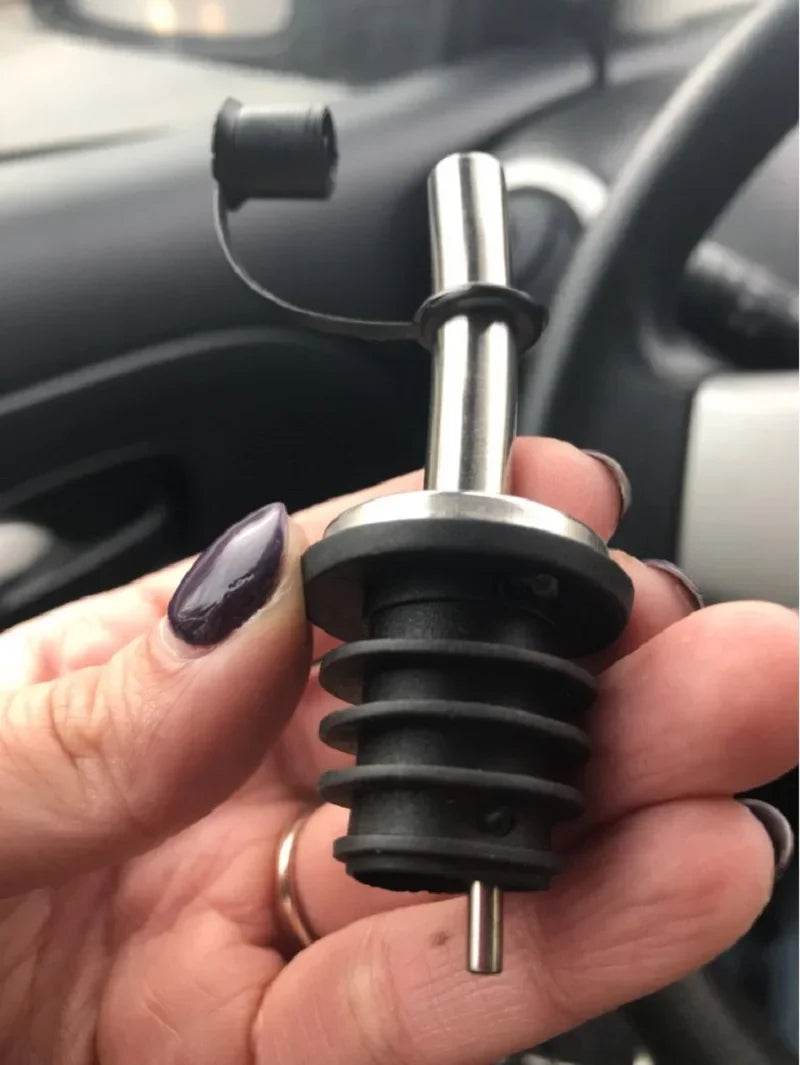 1PC Stainless Steel Oil Bottle Spout Pourer/Mouth with Stopper Flask Dry Red Wine Pot Bottle Cork Plug Olive Pourer Dispenser - P12 Hub Europe