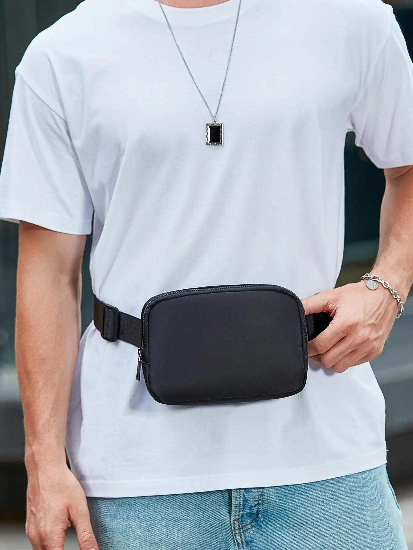 Small Fanny Pack Fashionable Lightweight, Portable Waterproof Multi-Functional Messenger Waist Bag For Outdoor Travel Sports