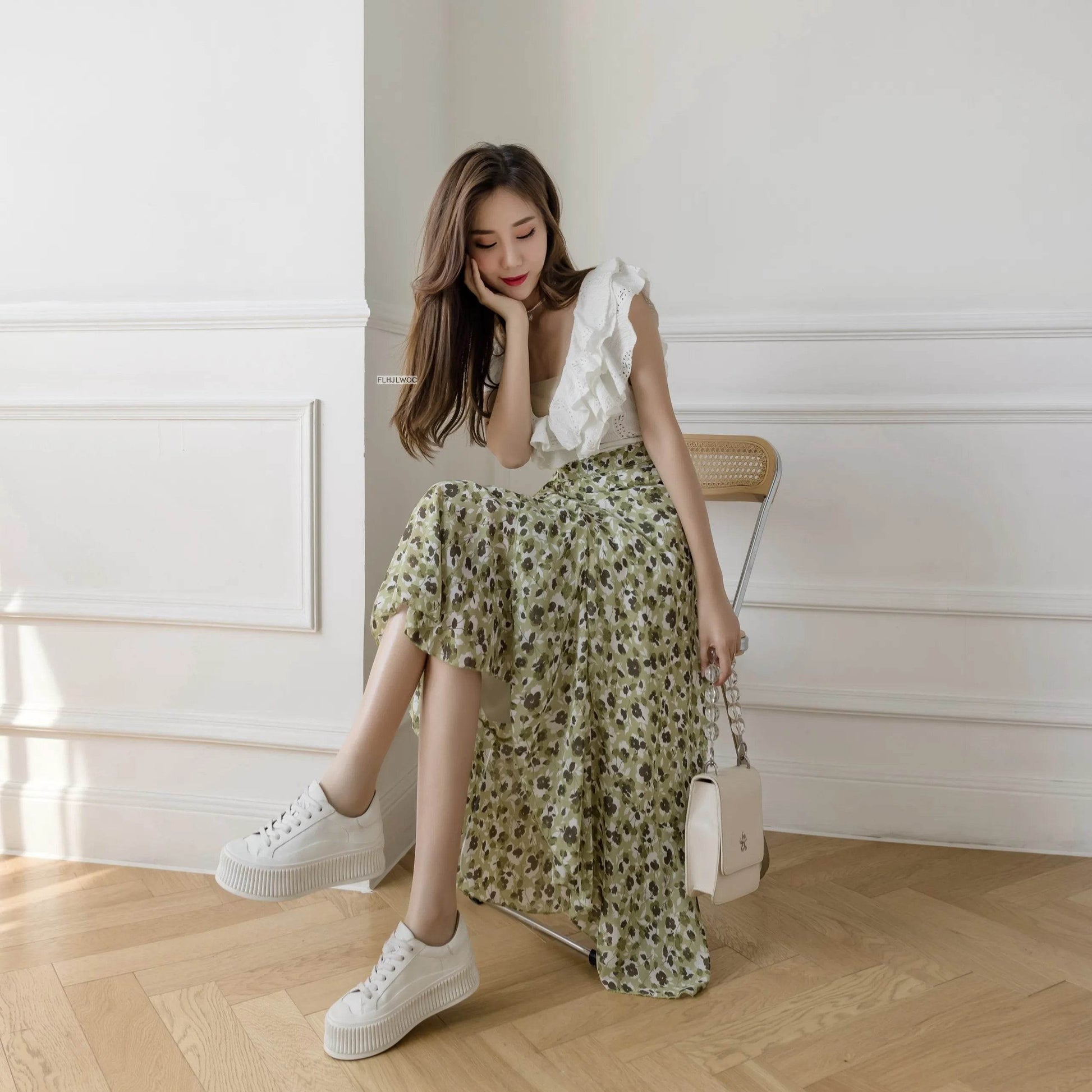 Women's Floral Lace-Up Dress - P12 Hub Europe