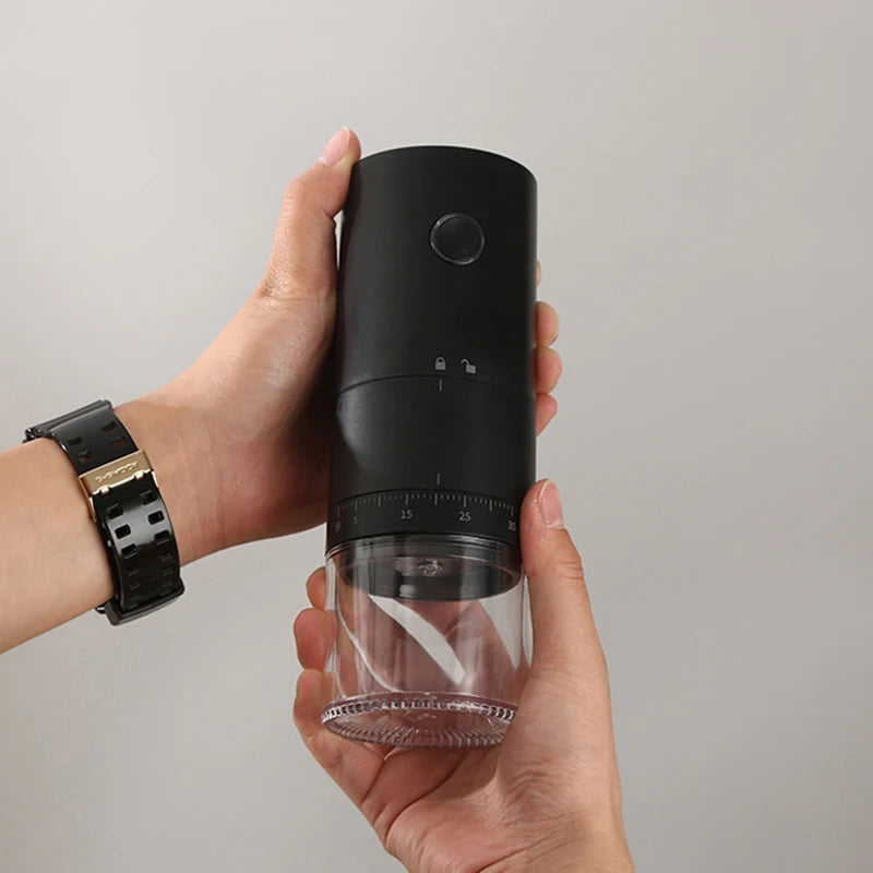 2025 Electric Coffee Bean Grinder Rechargeable Automatic Grinder Portable Coffee Grinder with steel core
