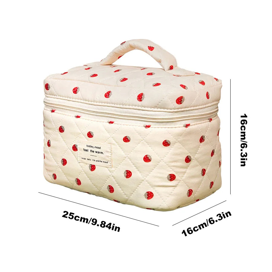 strawberry Makeup Bag Women's Cosmetic Bags Fashion Portable Cute Cosmetic Travel Storage Pouch Handbag Cotton Quilted Zipper Pu