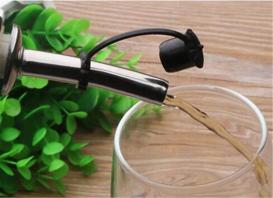 1PC Stainless Steel Oil Bottle Spout Pourer/Mouth with Stopper Flask Dry Red Wine Pot Bottle Cork Plug Olive Pourer Dispenser - P12 Hub Europe