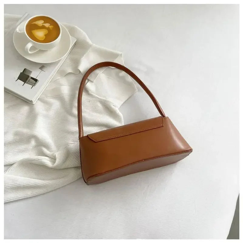 Women's Shoulder Bag Handbag Retro Baguette Bag Underarm Bag Fashion New Hand Shoulder Bag