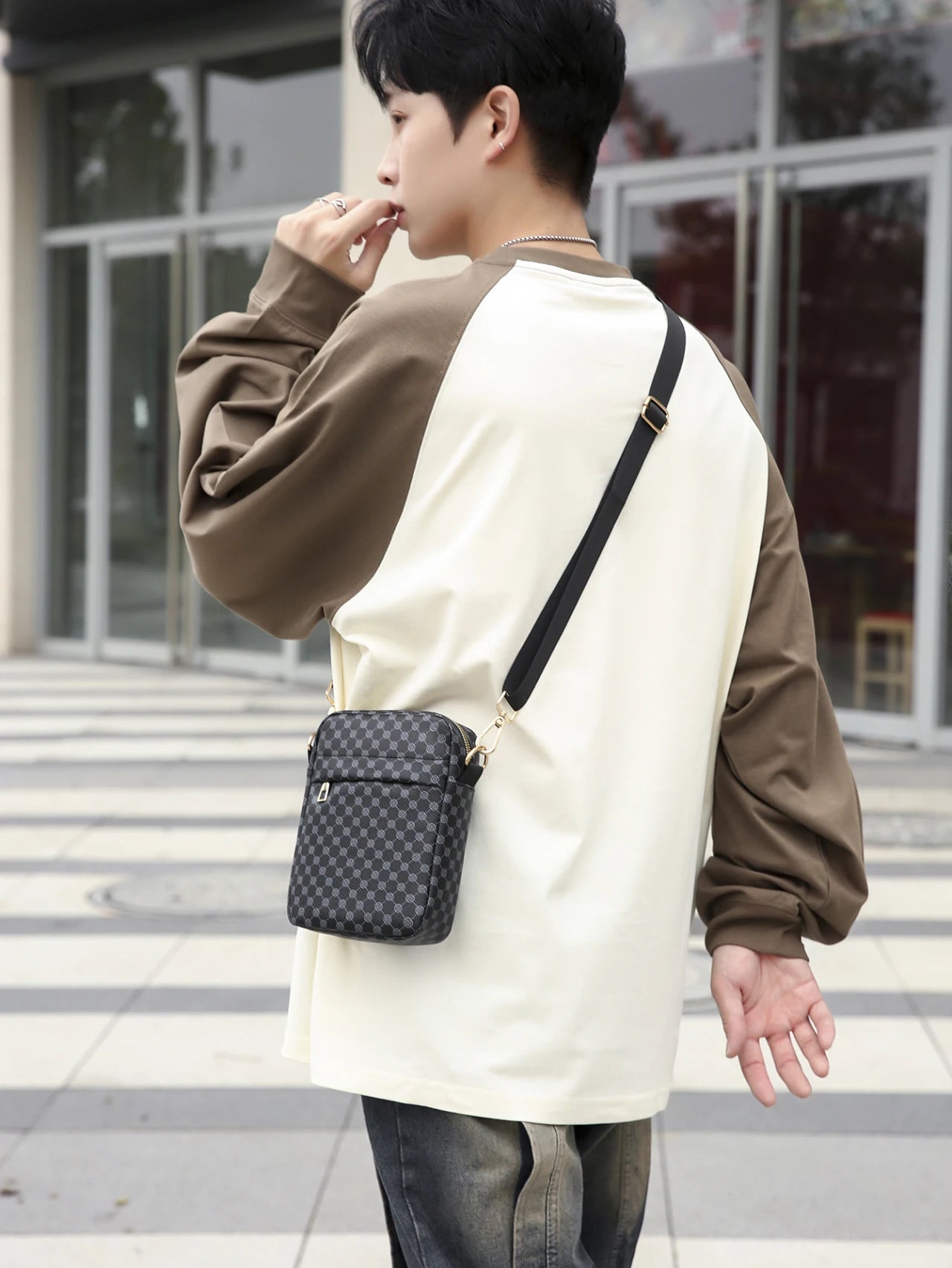Men's Classics Mini Shoulder Bag Coin Purses Portable Male Lightweight PU Leather Small Crossbody Bags for Men Leisure Phone Bag