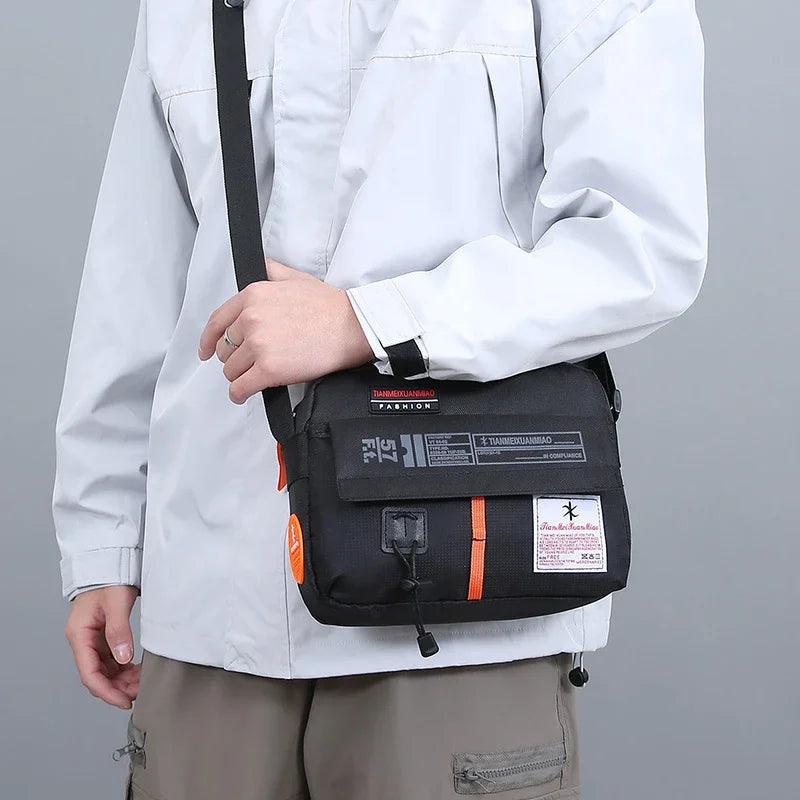 The New Single Shoulder Bag Outside The Casual Crossbody Bag Fashion Hand Nylon Color Bag for Men and Women