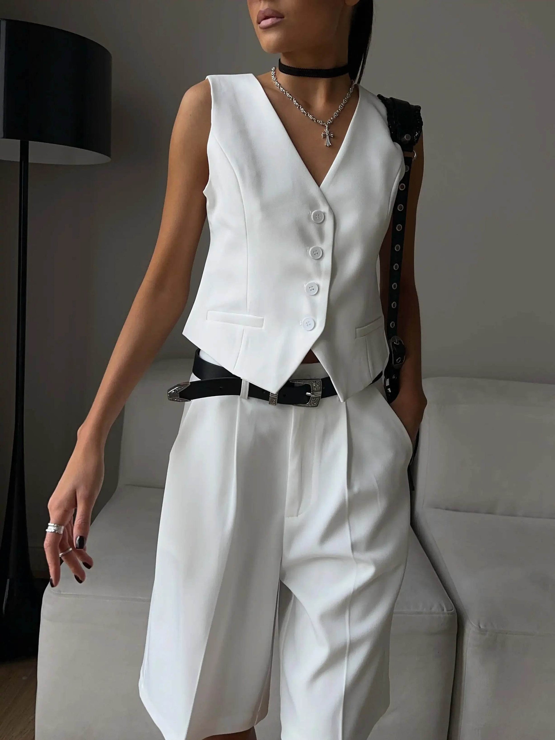 Wolfeel Chic Vest Shorts Suit - P12 Hub Europe