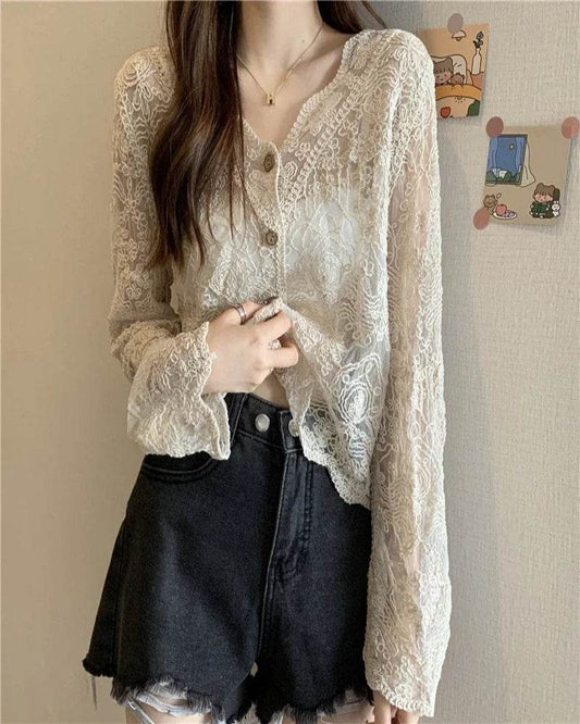 Women's Vintage Lace Sun Shirt - P12 Hub Europe