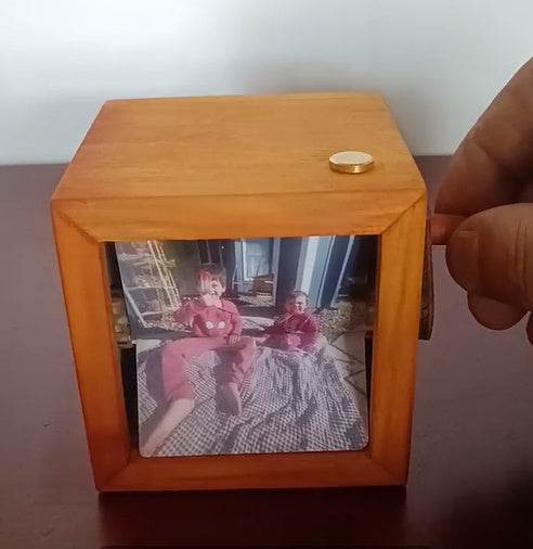 Photo Machine Hand Photo Album Light Up Creative Gifts - P12 Hub Europe